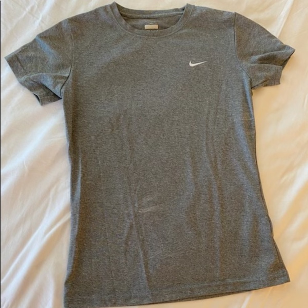Gray Nike fit dry T-shirt.